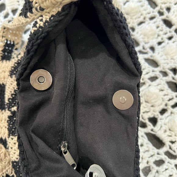 Wild Fable Black and Cream Crochet Shoulder Bag - Picture 9 of 9